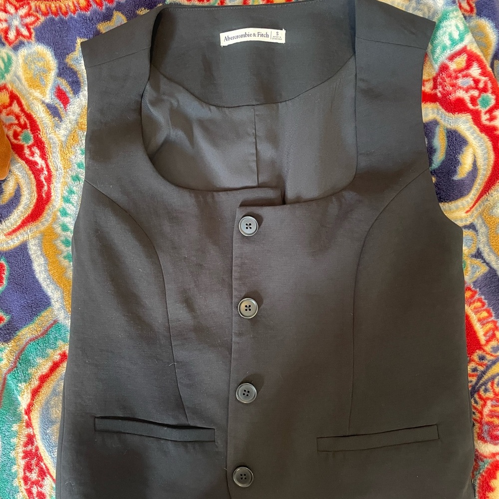 Abercrombie & Fitch Black Button-Up Vest